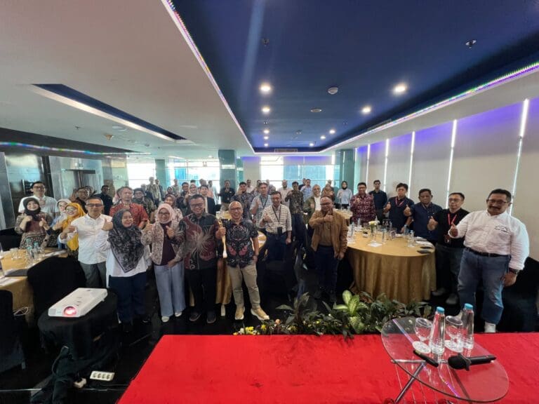 Industrial Gathering PUI – PT SAKTI at Hotel Manhattan Jakarta, attended by 38 institutions, featuring a presentation on Indonesia’s digital transformation policy by the Ministry of Communication and Digital Affairs